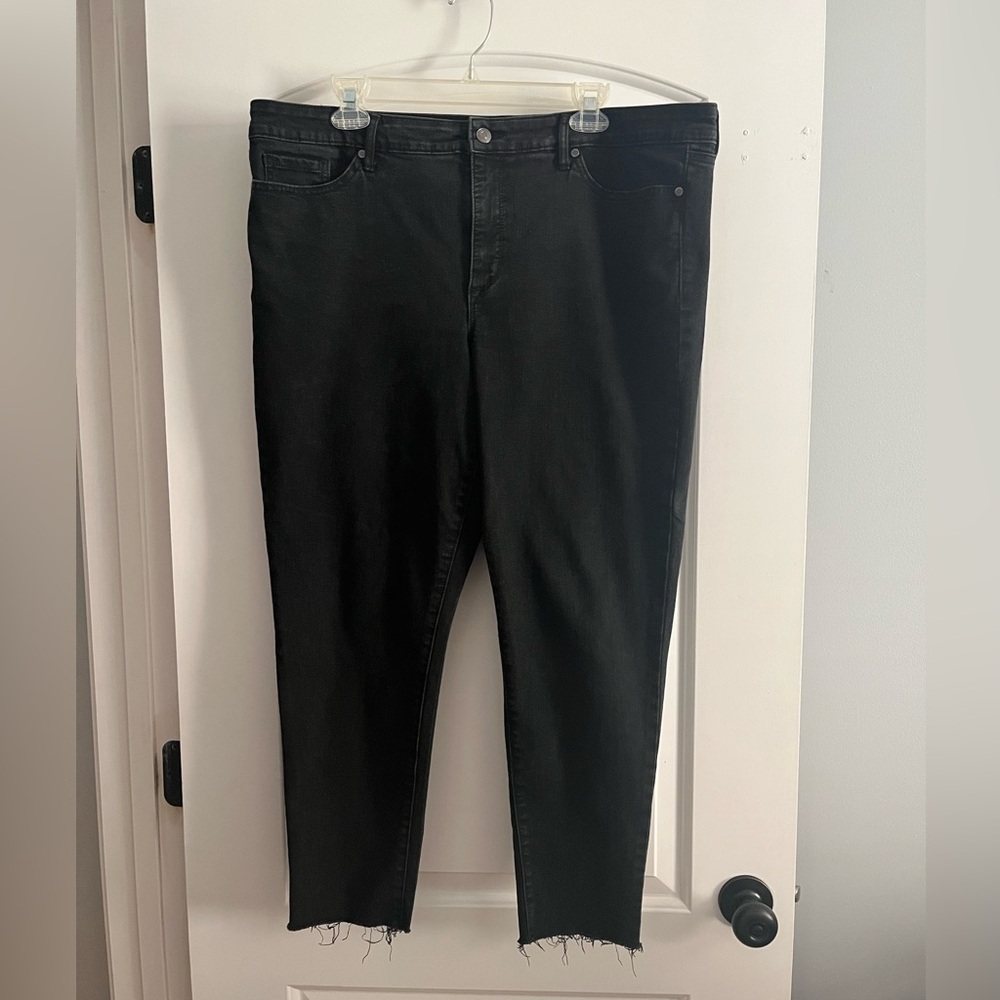 Sofia by Sofia Vergara Black Ankle Jeans